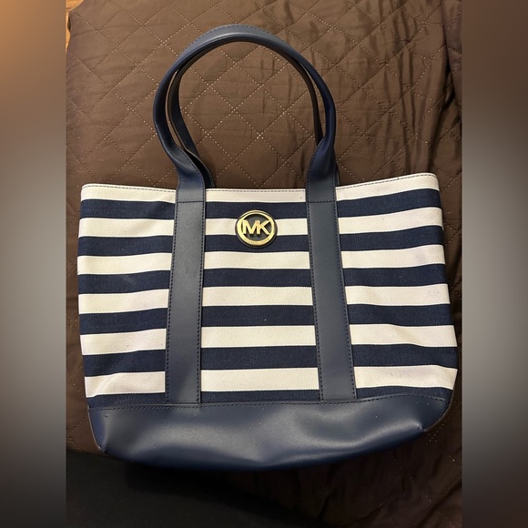Michael Kors Handbags - MICHAEL KORS FULTON CANVAS STRIPED‎ MED TOTE SHOULDER BAG NAVY AUTHENTIC.